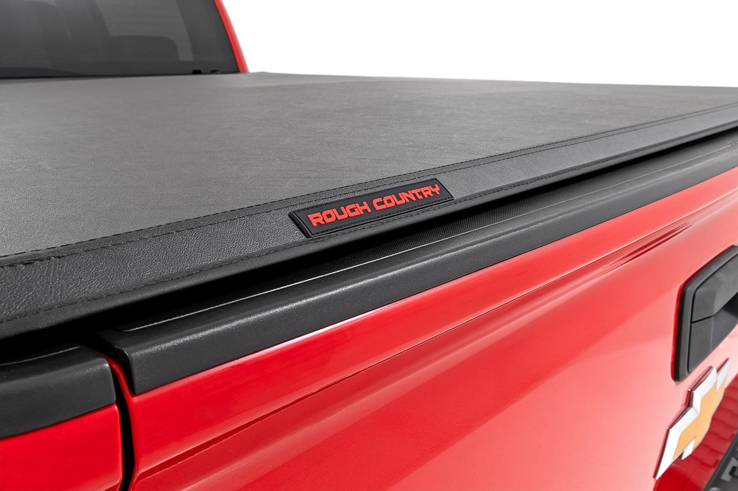 Soft Tri-Fold Bed Cover | 5'9" Bed | Chevy/GMC 1500 (14-18 & Classic) - Image 6