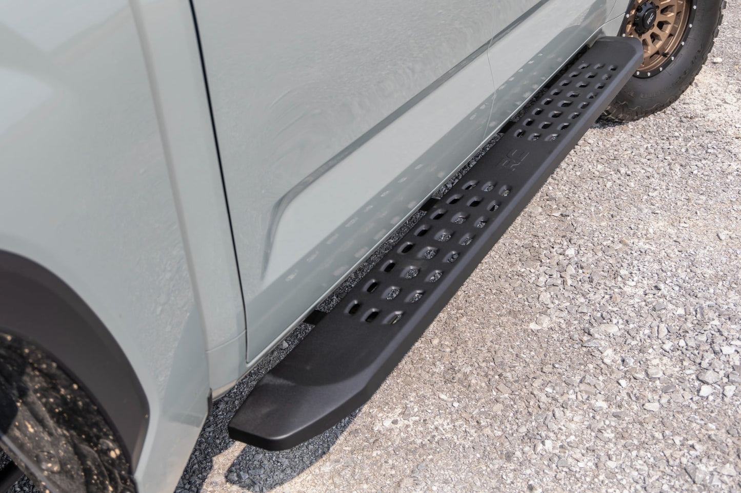 RPT2 Running Board | Crew Cab | Black | Toyota Tundra 2WD/4WD (2022-2026) - Image 6