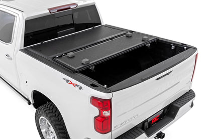 Hard Low Profile Bed Cover | 5'9" Bed | Rail Caps | Chevy/GMC 1500/2500HD/3500HD (14-19 & Classic) - Image 2