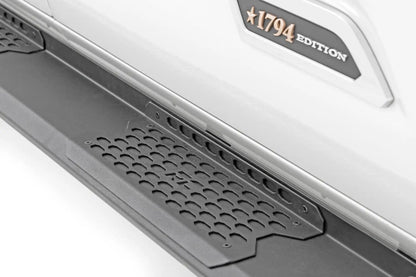 HD2 RUNNING BOARDS CREWMAX | TOYOTA TUNDRA 2WD/4WD (2022-2023)