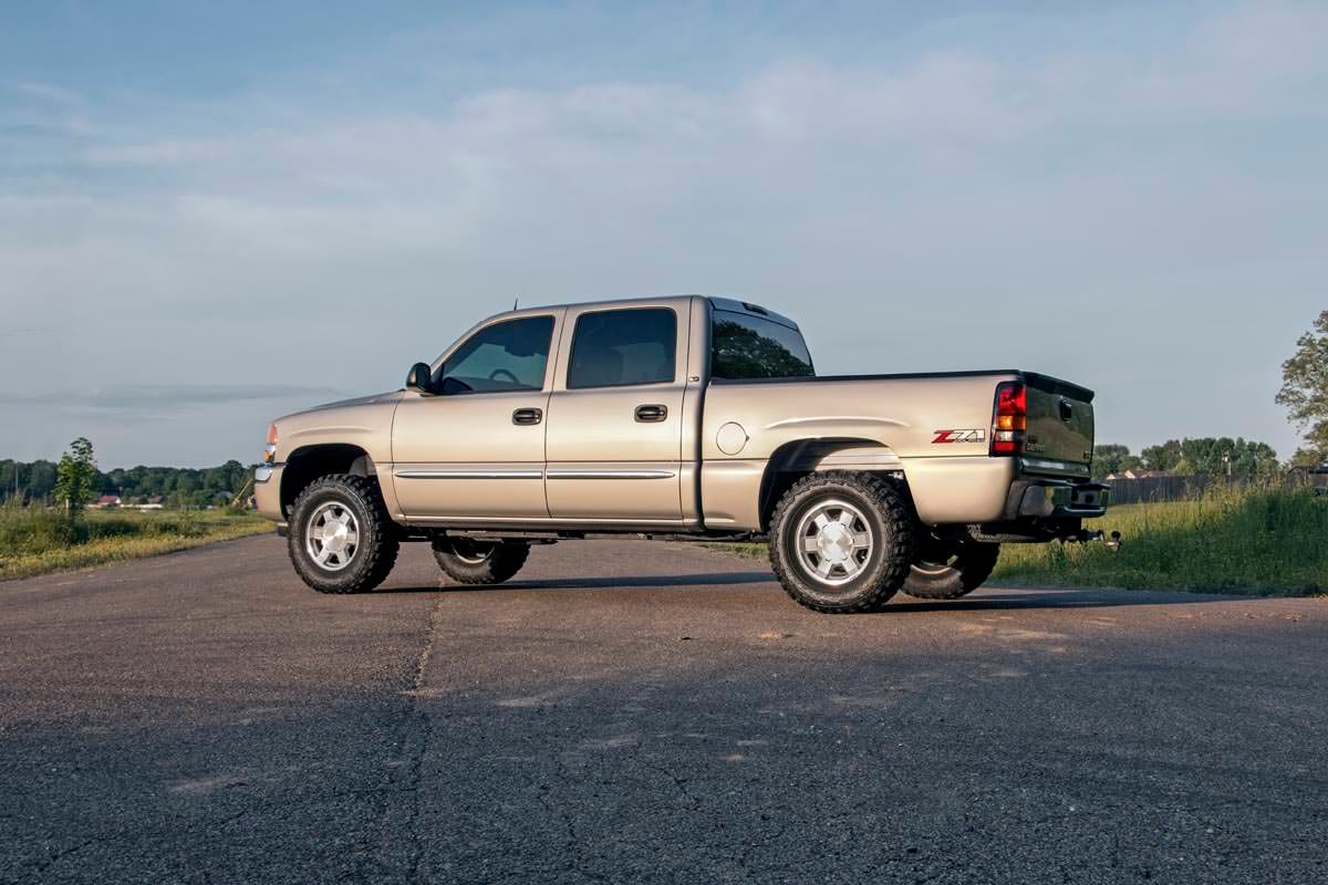 1.5-2 Inch Leveling Kit | Chevy/GMC Sierra 1500/Silverado 1500/Tahoe/Yukon (99-06 & Classic) - Image 2
