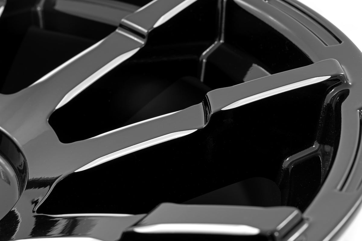 Rough Country 83 Series Wheel | One-Piece | Gloss Black | 17x9 | 6x5.5 | +0mm - Image 3