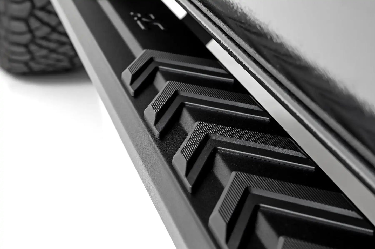 BA2 RUNNING BOARDS SIDE STEP BARS | DOUBLE CAB | TOYOTA TACOMA (05-23)