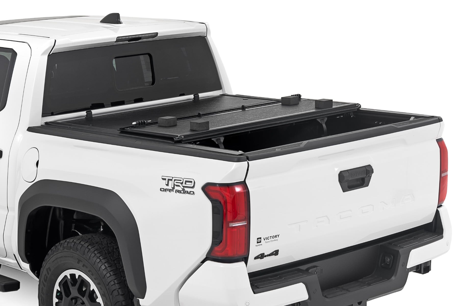 Hard Low Profile Bed Cover | 5' Bed | Toyota Tacoma 2WD/4WD (2024-2026) - Image 2