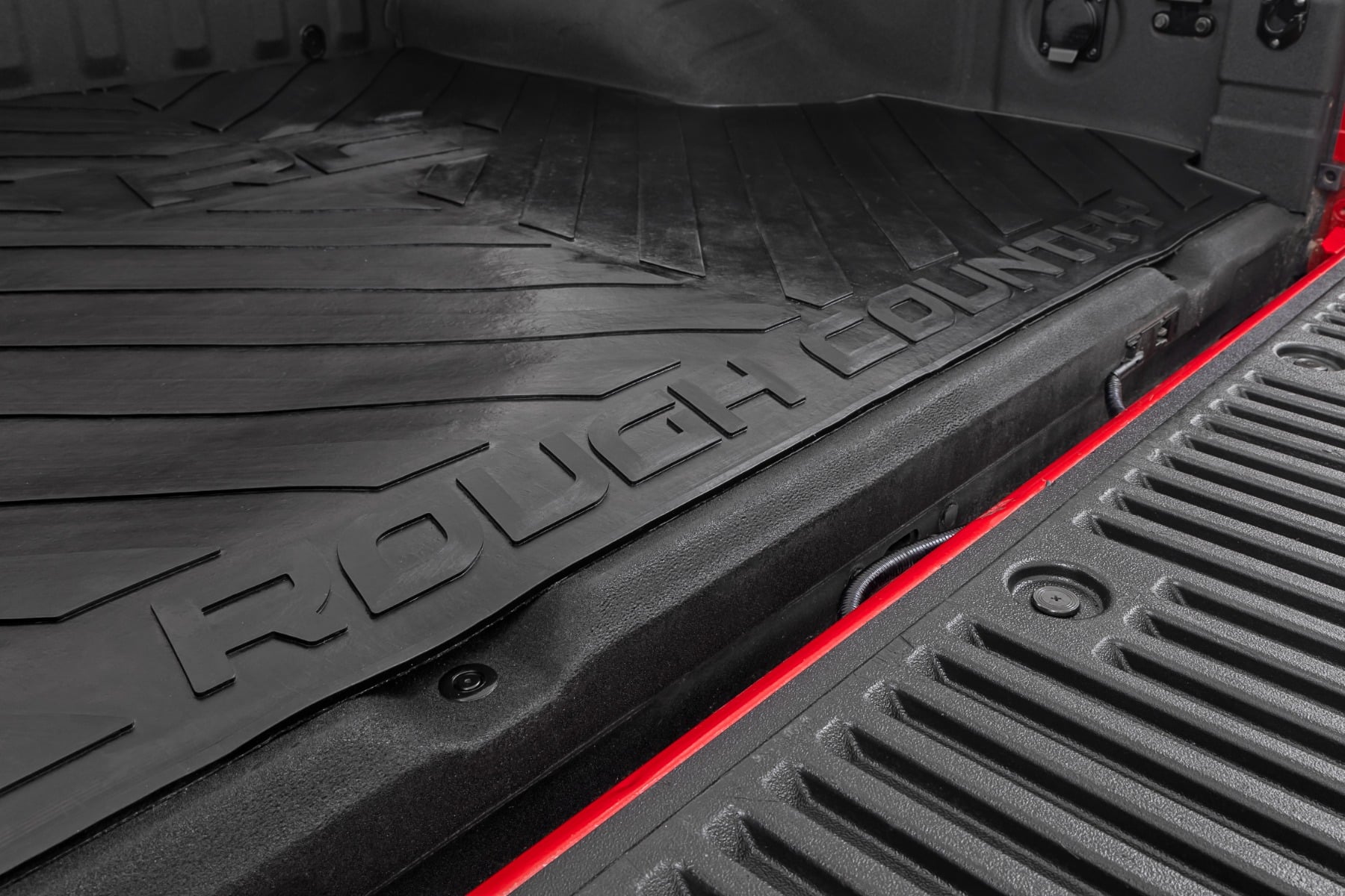 Bed Mat | 5' Bed | RC Logo | Nissan Frontier 2WD/4WD (2005-2026) - Image 3
