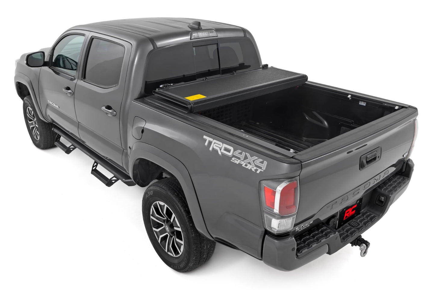 Hard Low Profile Bed Cover | 5' Bed | Toyota Tacoma 2WD/4WD (2016-2023) - Image 5
