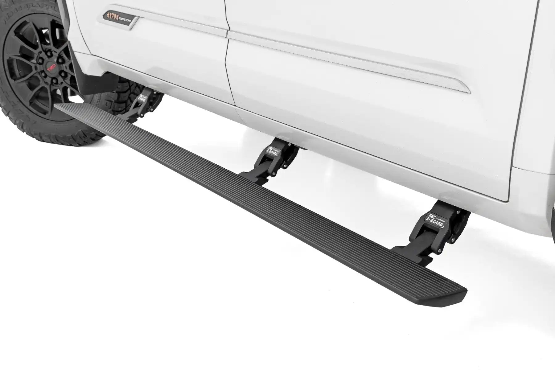 POWER RUNNING BOARDS LIGHTED | CREWMAX | TOYOTA TUNDRA (22-23)