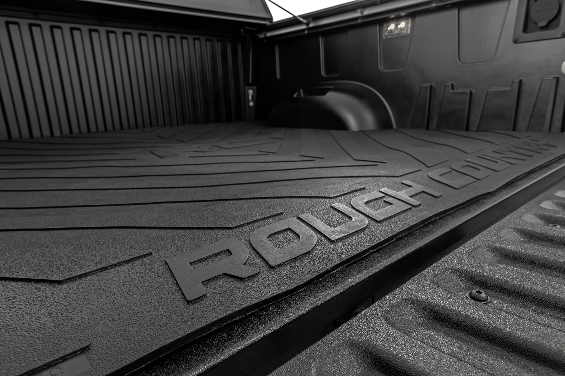 Bed Mat | 5'7" Bed | RC Logo | Toyota Tundra 2WD/4WD (2022-2026) - Image 3