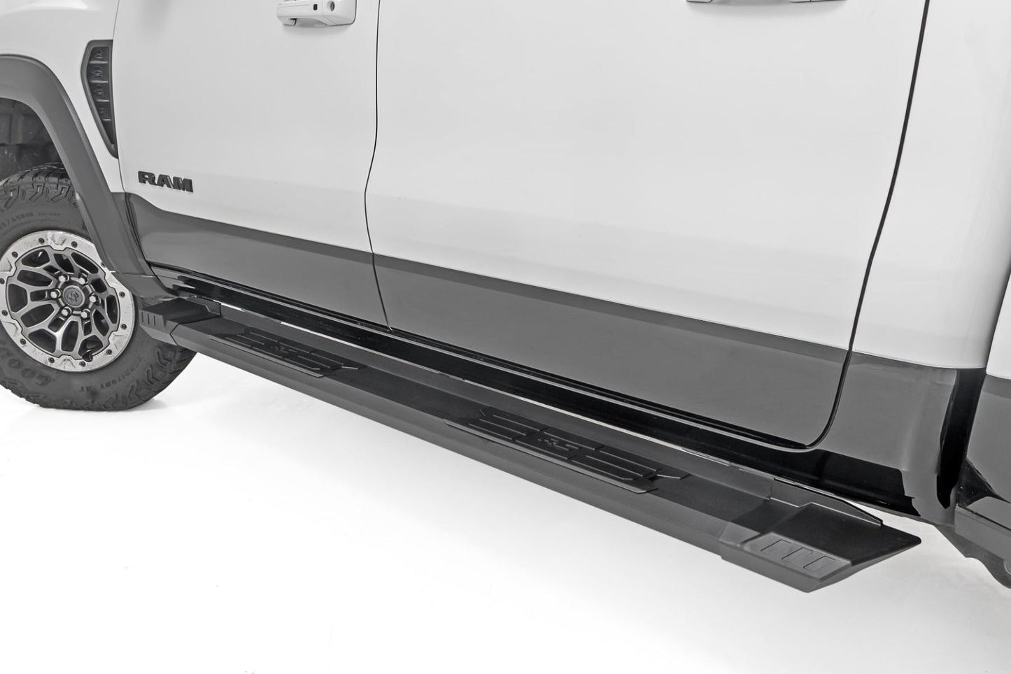 HD2 Aluminum Running Boards | Crew Cab | Ram 1500 (19-26)/1500 TRX (21-24) - Image 3