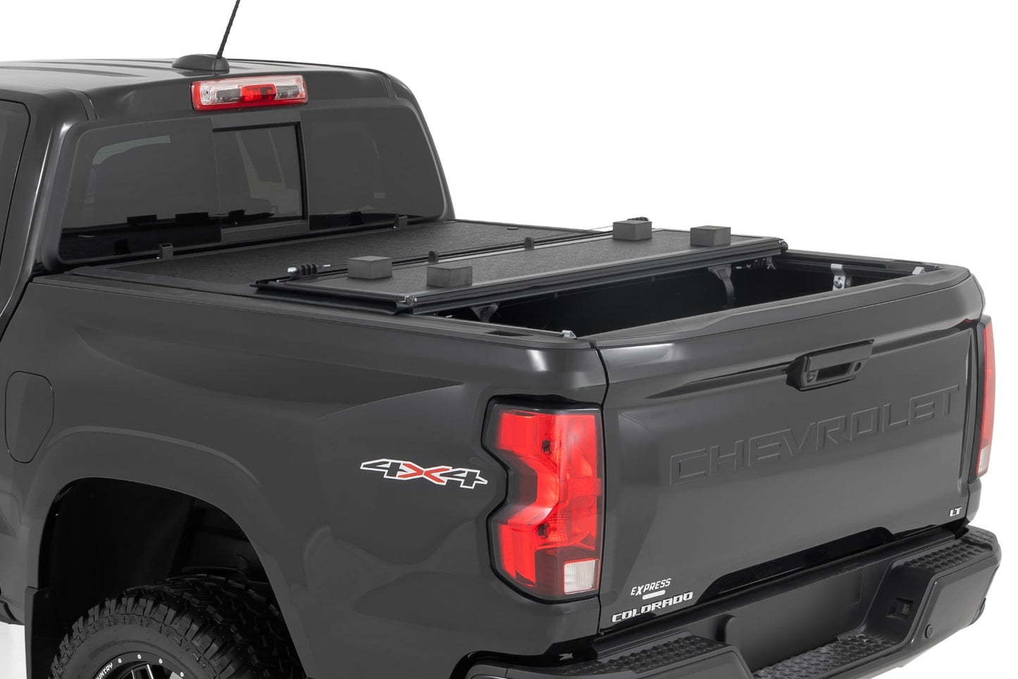 Hard Low Profile Bed Cover | 5' Bed | Chevy/GMC Canyon/Colorado (15-26) - Image 2