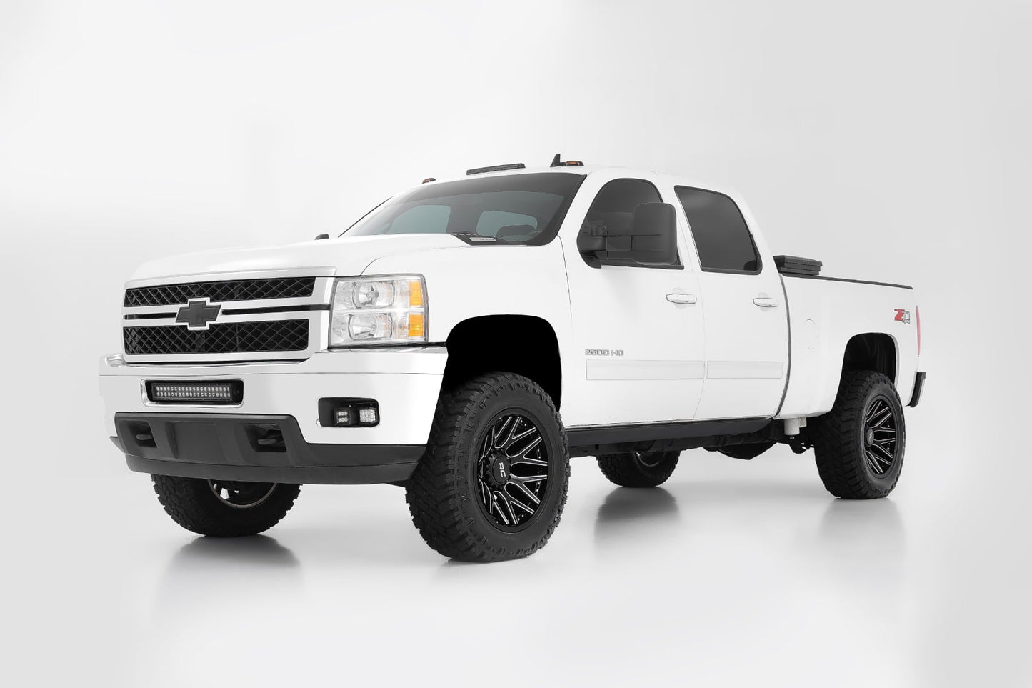 Rough Country 95 Series Wheel | One-Piece | Gloss Black Machined | 20x10 | 8x180 | -19mm - Image 3