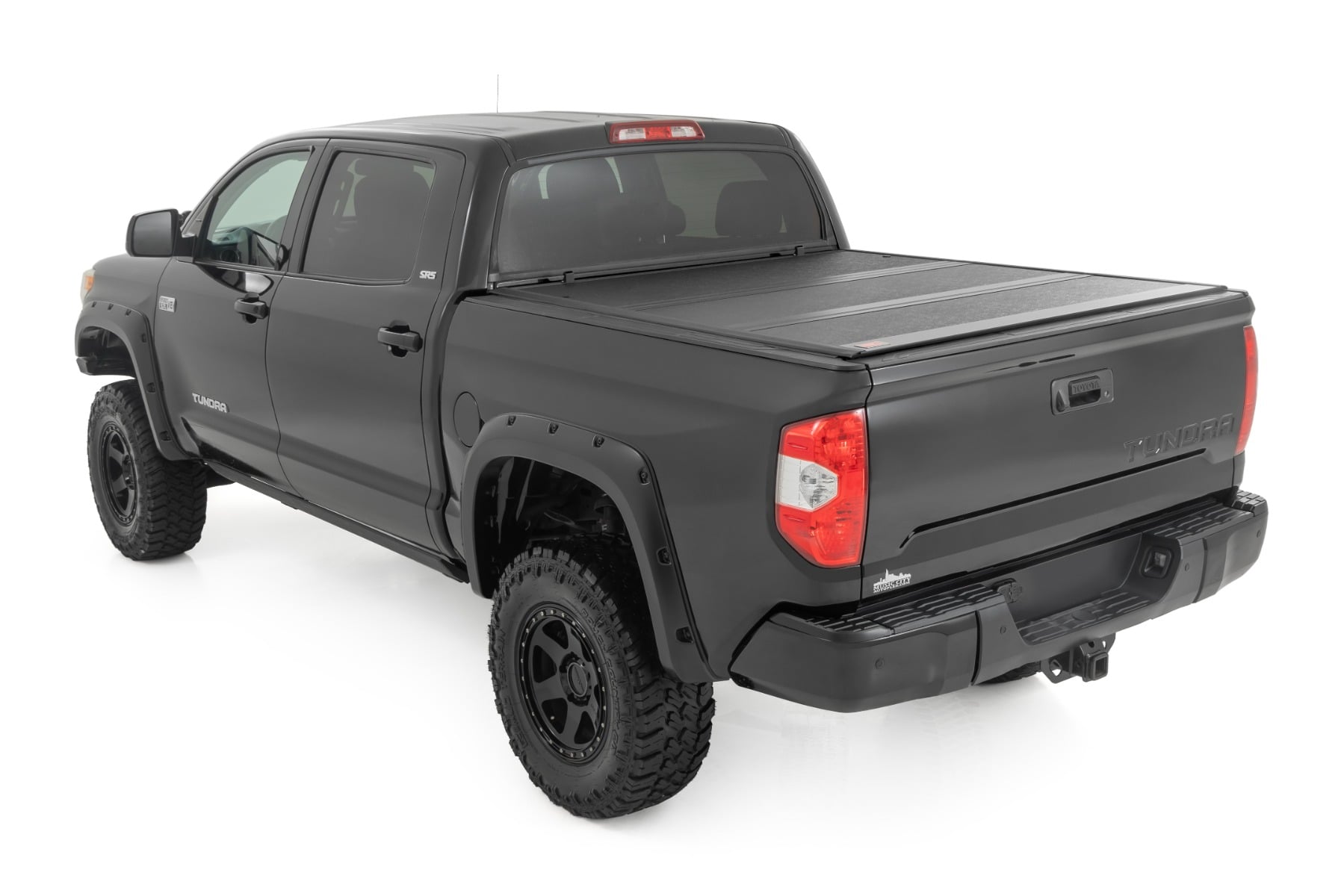 Hard Low Profile Bed Cover | 5'7" Bed | Toyota Tundra 2WD/4WD (2007-2021) - Image 3