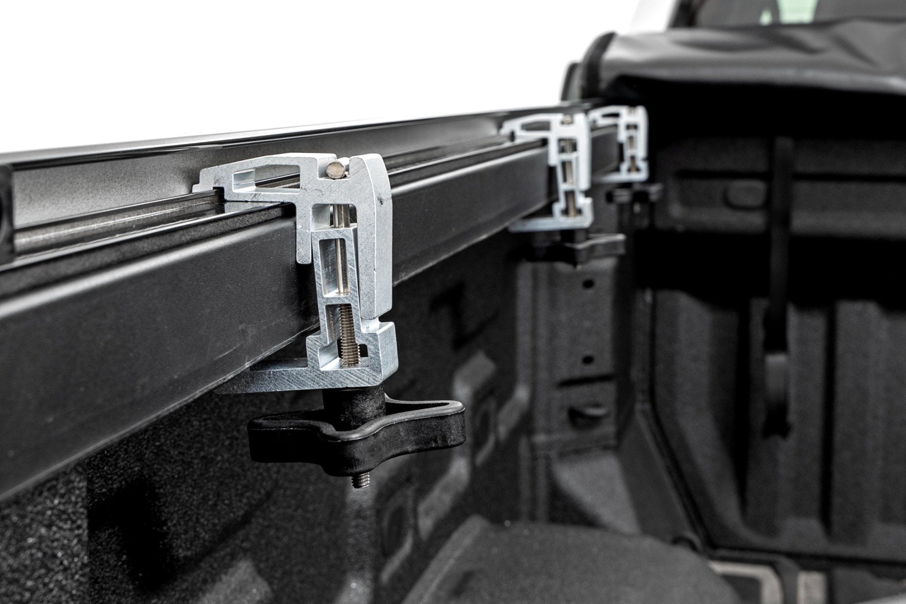 Soft Roll Up Bed Cover | 5'10" Bed | Chevy/GMC Sierra 1500 (19-26)/Silverado 1500 (19-26) - Image 3