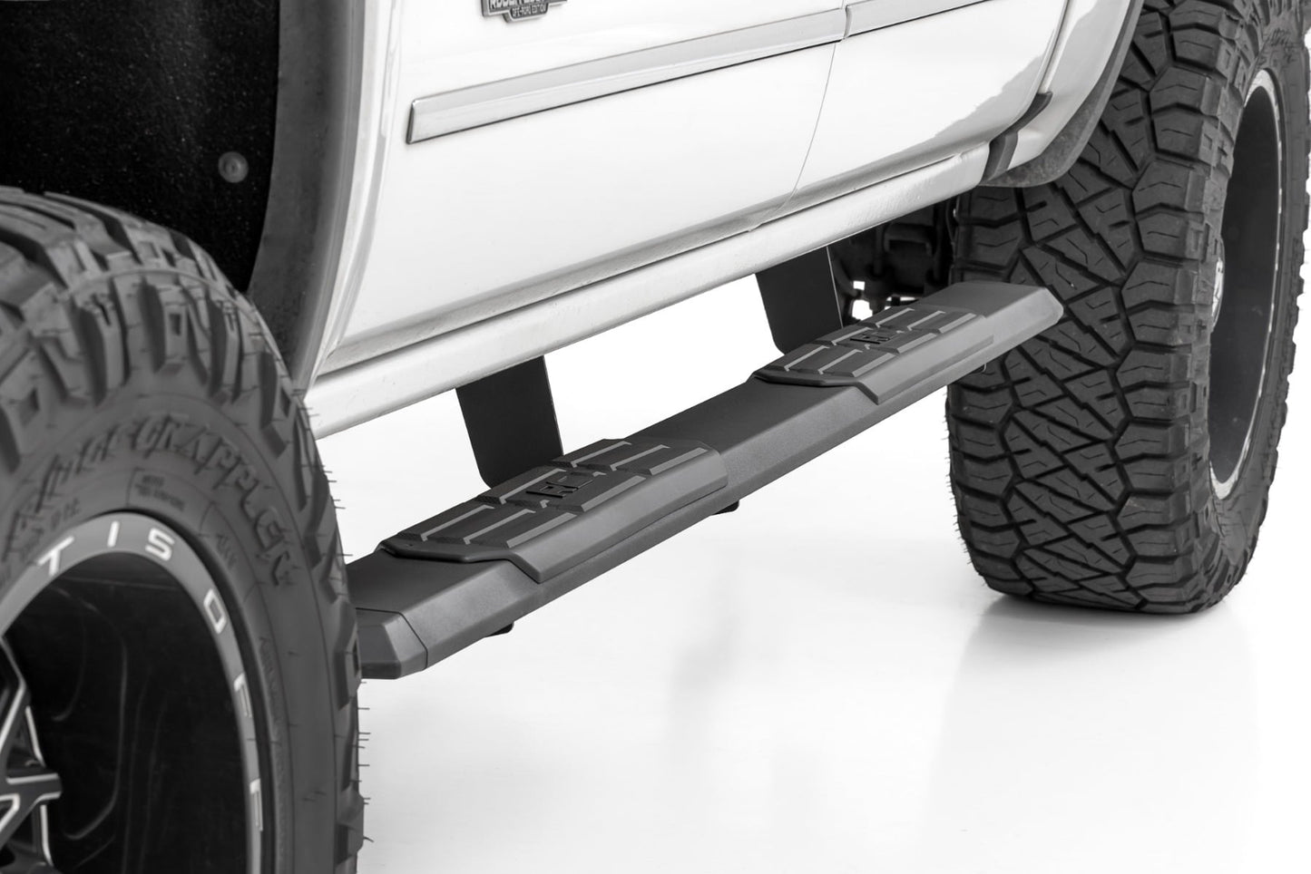 TR2 Running Boards | Chevy/GMC 1500/2500HD/3500HD (07-19 & Classic) - Image 4