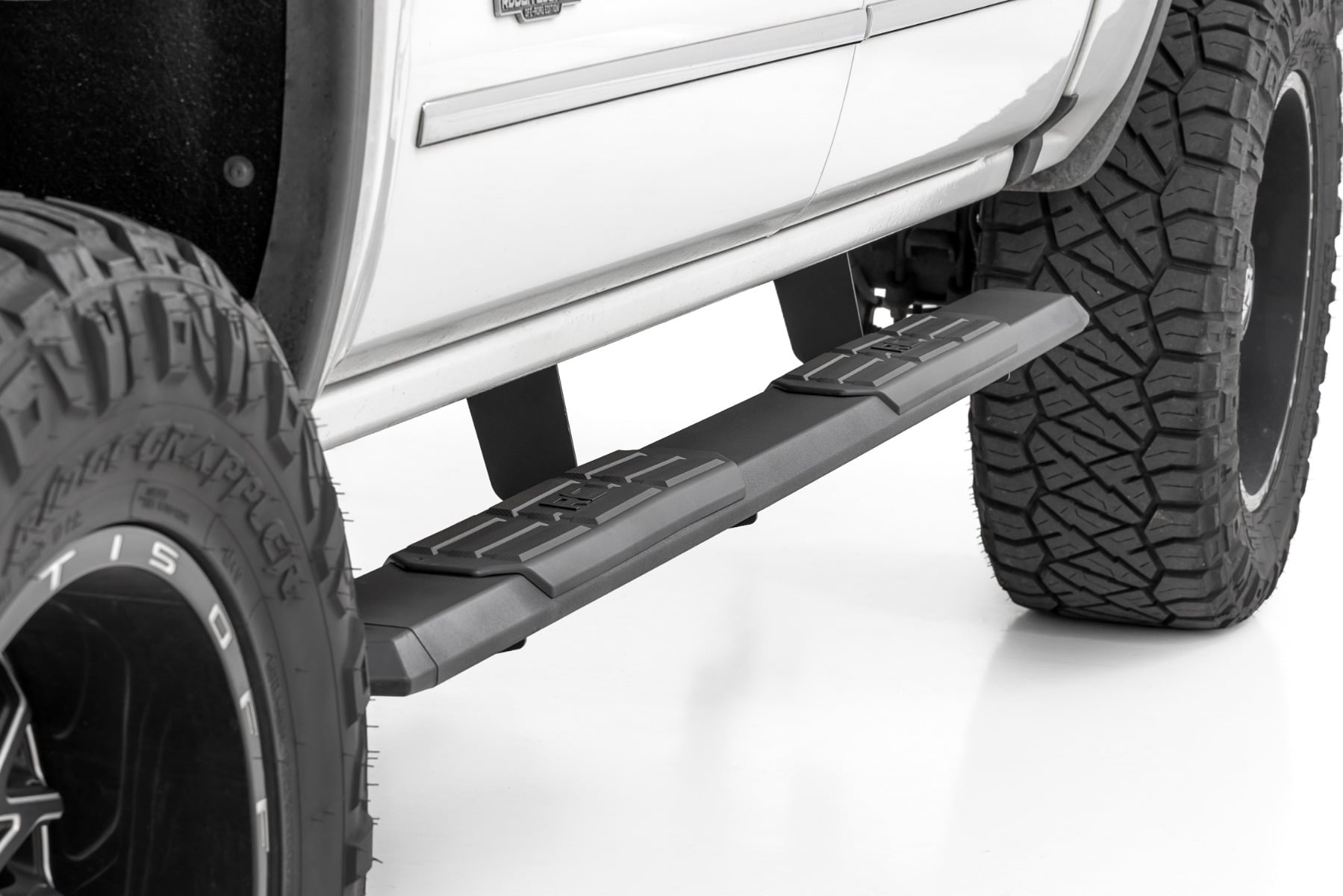 TR2 Running Boards | Chevy/GMC 1500/2500HD/3500HD (07-19 & Classic) - Image 4