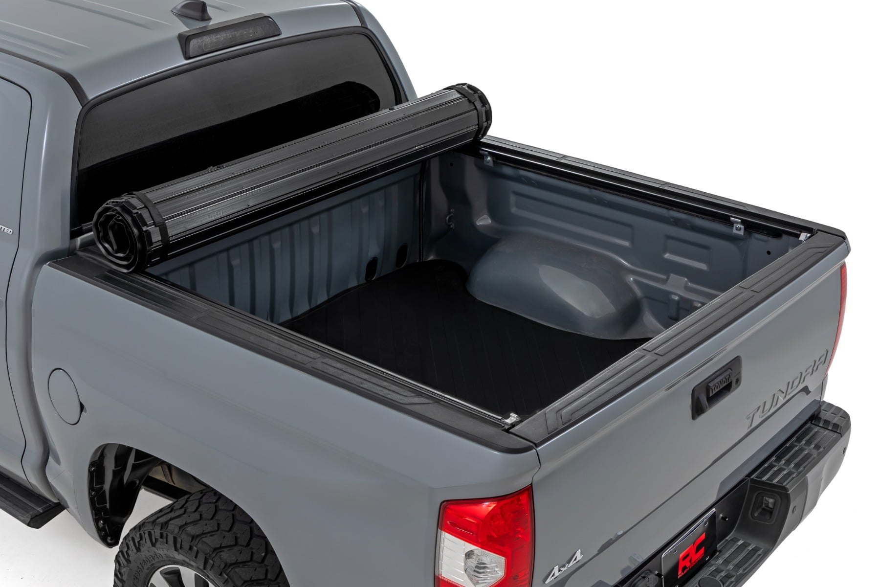Hard Roll Up Bed Cover | 5'7" Bed | Toyota Tundra 2WD/4WD (2007-2021) - Image 2