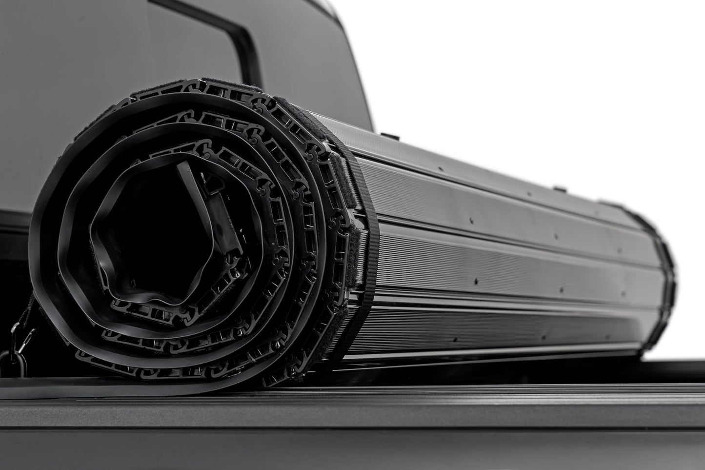 Hard Roll Up Bed Cover | 6'10" Bed | Ford F-250/F-350 Super Duty (17-26) - Image 4