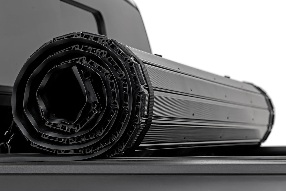 Hard Roll Up Bed Cover | 6'10" Bed | Ford F-250/F-350 Super Duty (17-26) - Image 4