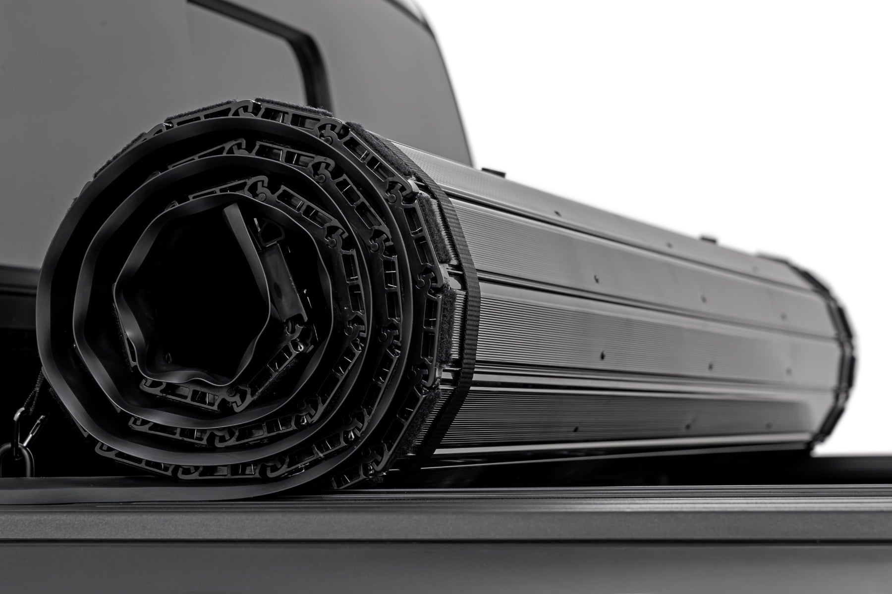 Hard Roll Up Bed Cover | 6'10" Bed | Ford F-250/F-350 Super Duty (17-26) - Image 4