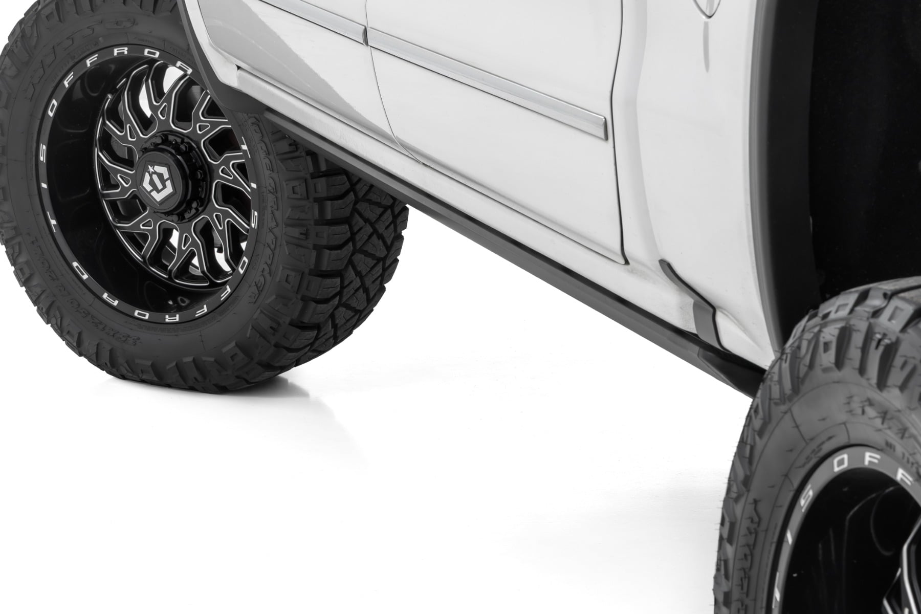 Power Running Boards | HT-Series | Crew Cab | Chevy/GMC 1500/2500HD/3500HD 2WD/4WD - Image 2