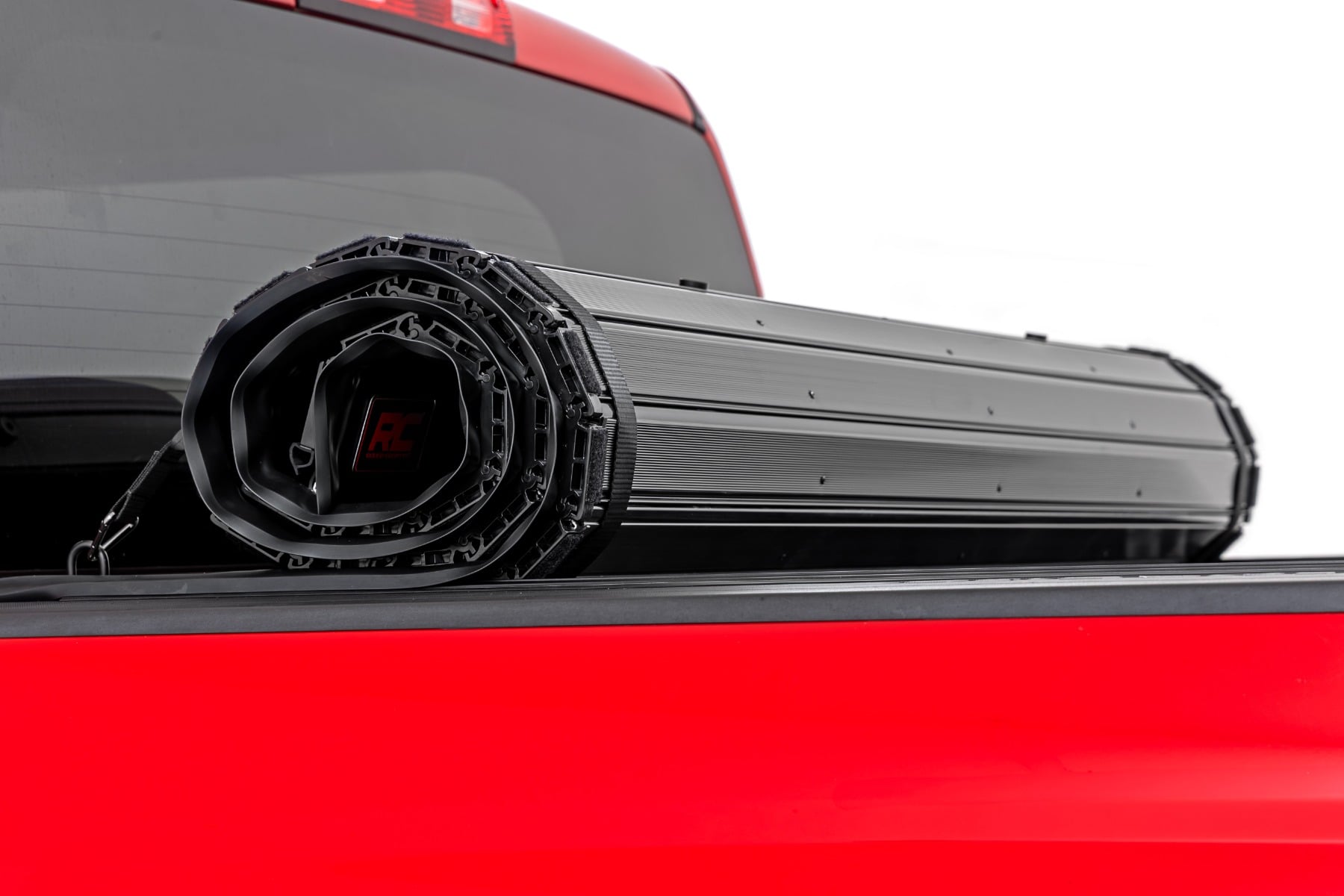 Hard Roll Up Bed Cover | 5'9" Bed | Chevy/GMC 1500 (14-18 & Classic) - Image 4