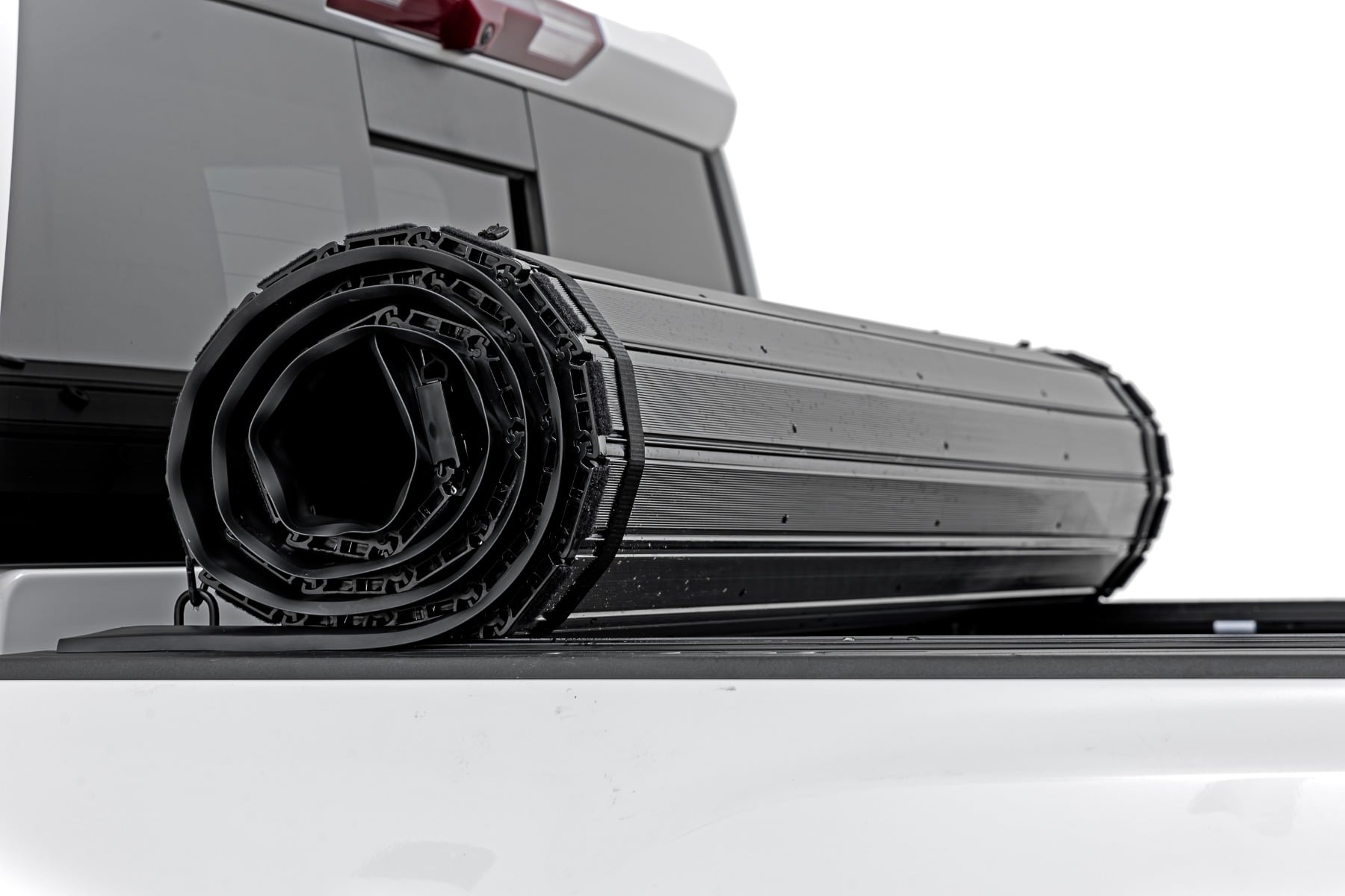 Hard Roll Up Bed Cover | 6'9" Bed | Chevy/GMC  Silverado/Sierra 2500HD/3500HD (20-26) - Image 4