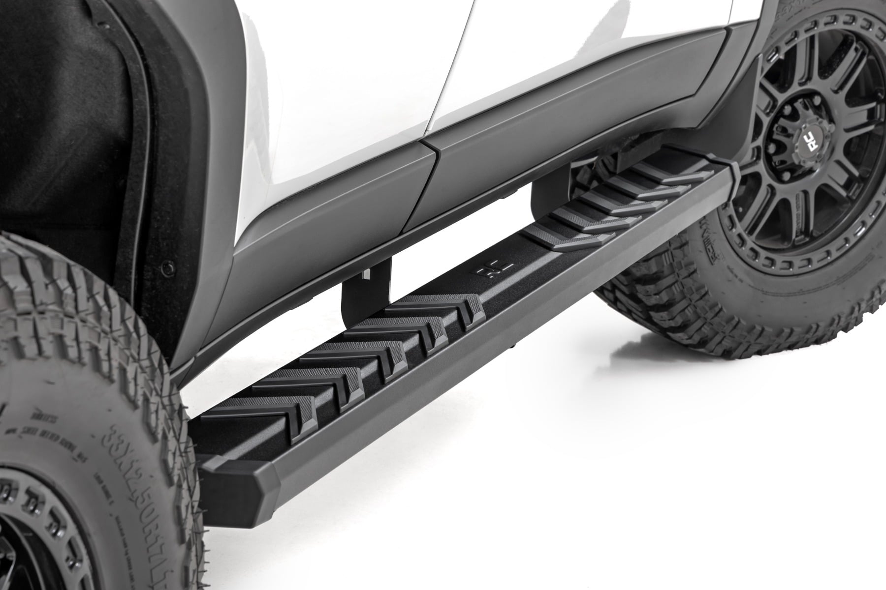 BA2 Running Boards | Side Step Bars | Toyota Land Cruiser 4WD (2024-2026) - Image 4