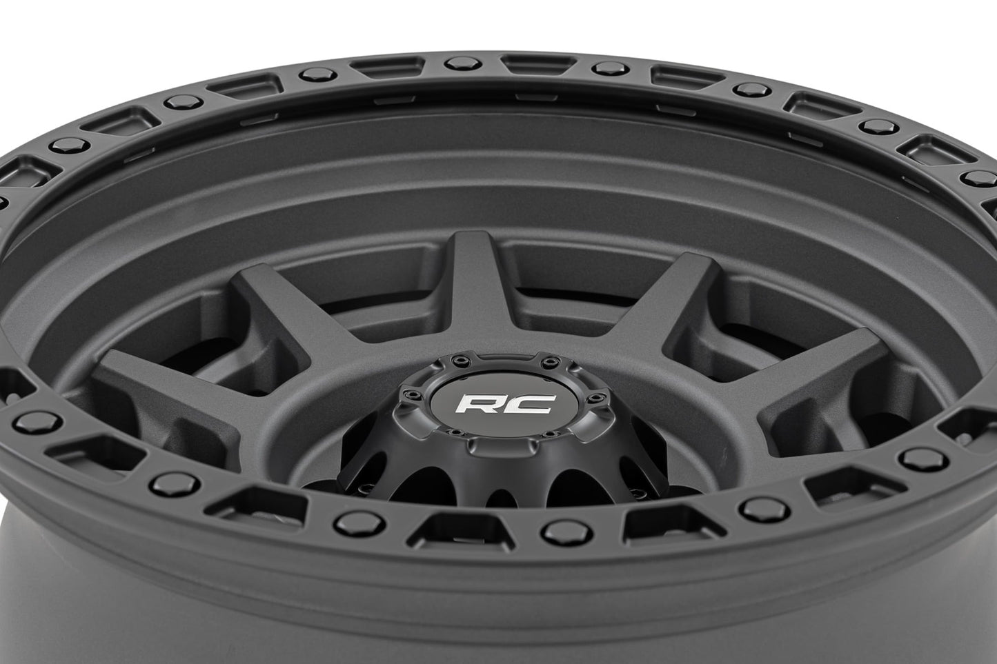 Rough Country 85 Series Wheel | Simulated Beadlock | Gunmetal Gray/Black | 17x9 | 8x170 | -12 - Image 3