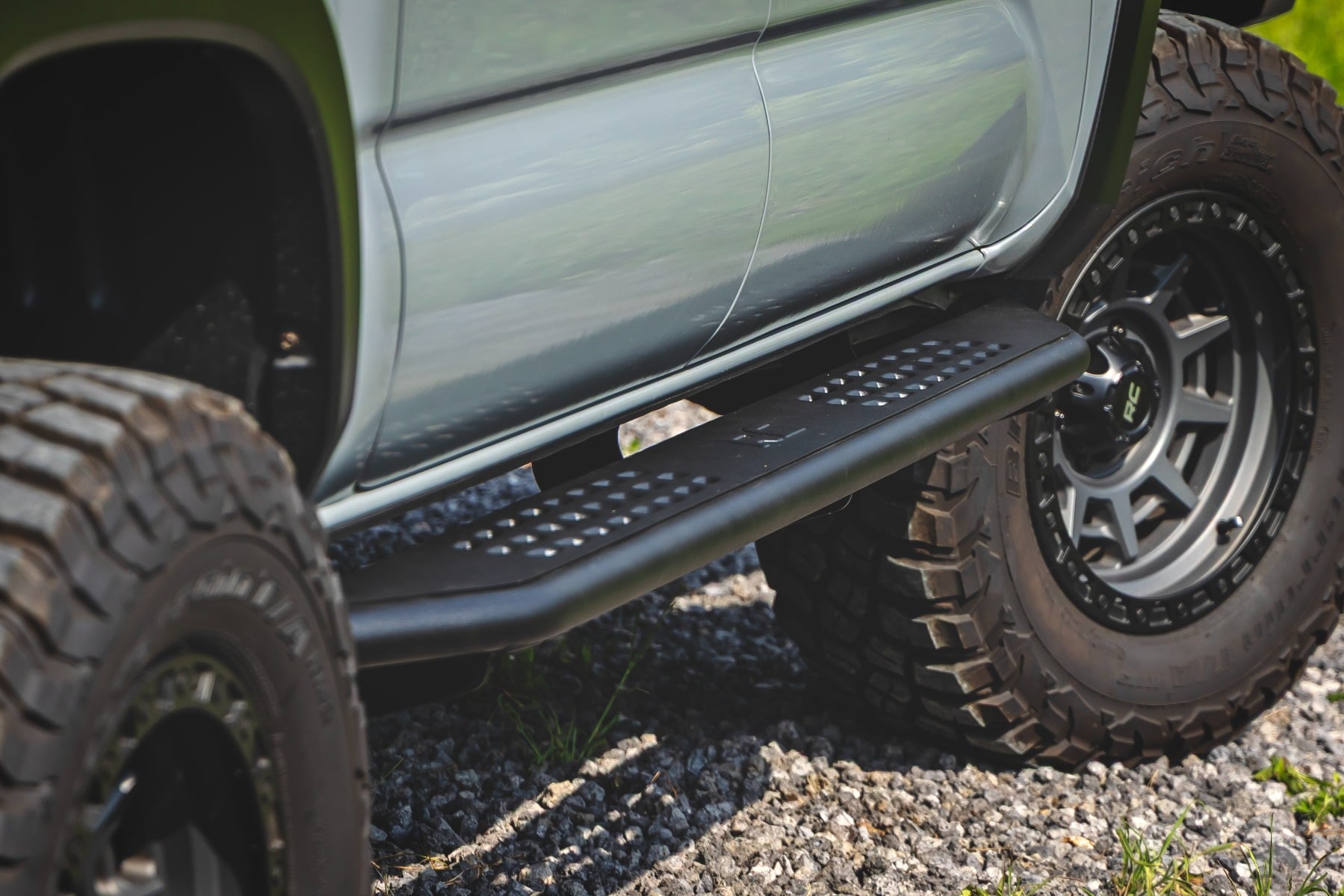 OV2 Running Boards | Side Step Bars | Crew Cab | Toyota Tacoma 2WD/4WD (16-23) - Image 6