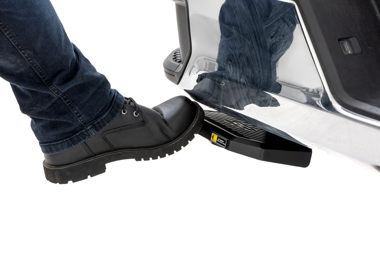 Retractable Bed Step | Manual Pull | Chevy/GMC 2500HD/3500HD (20-26) - Image 2
