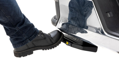 Retractable Bed Step | Manual Pull | Chevy/GMC 2500HD/3500HD (20-26) - Image 2