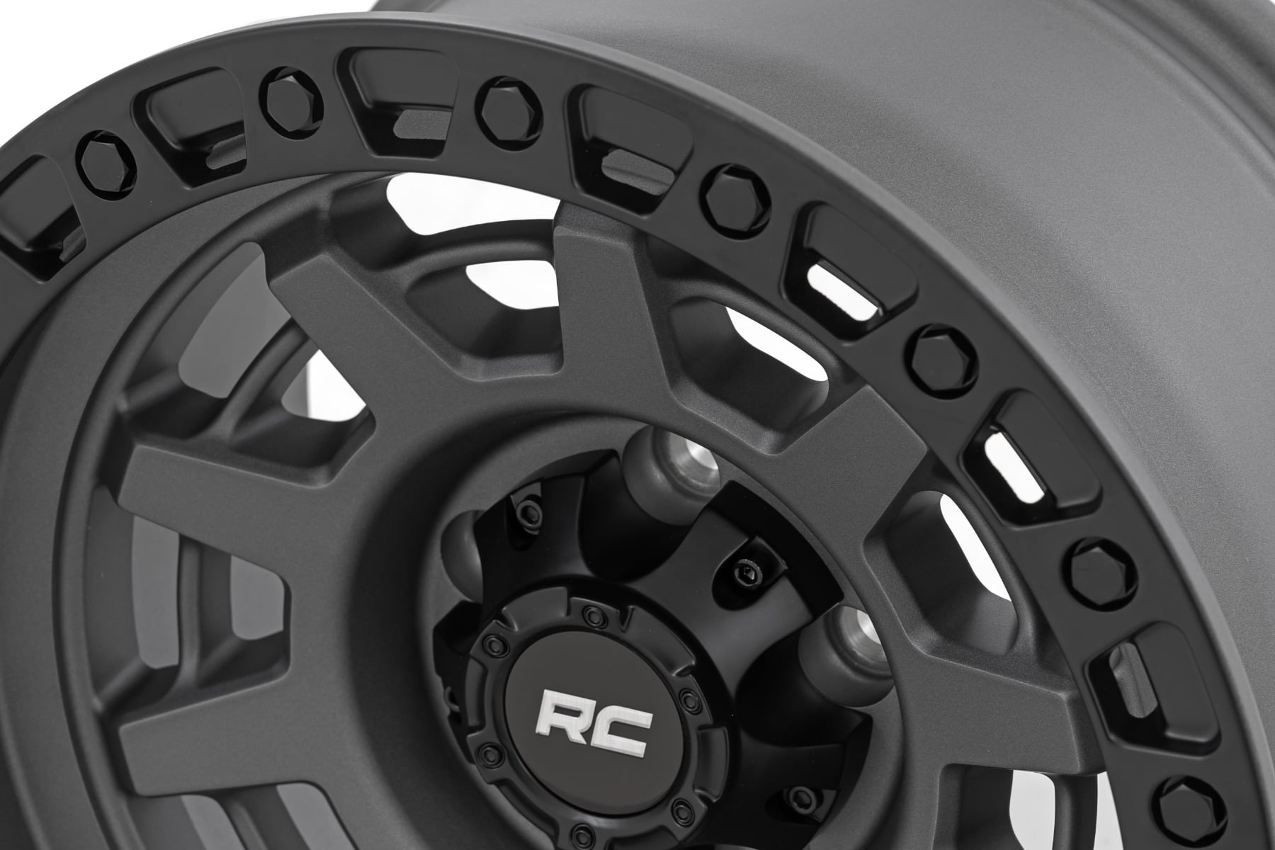 Rough Country 85 Series Wheel | One-Piece | Gunmetal Gray/Black | 15x8 | 5x5.5 | -19mm - Image 6