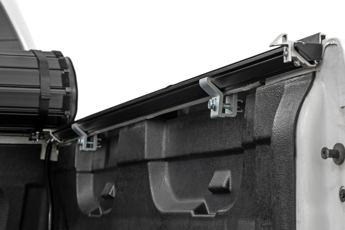 Hard Roll Up Bed Cover | 5'9" Bed | Chevy/GMC Sierra/Silverado 1500 (07-13) - Image 5
