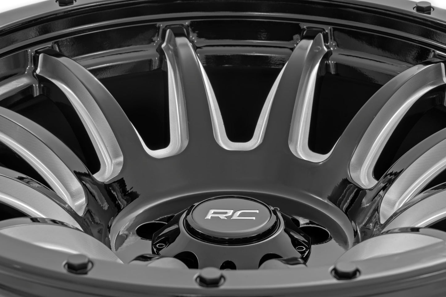 Rough Country 90 Series Wheel | One-Piece | Gloss Black w/machined spokes | 18x9 | 6x5.5 | 0mm - Image 6