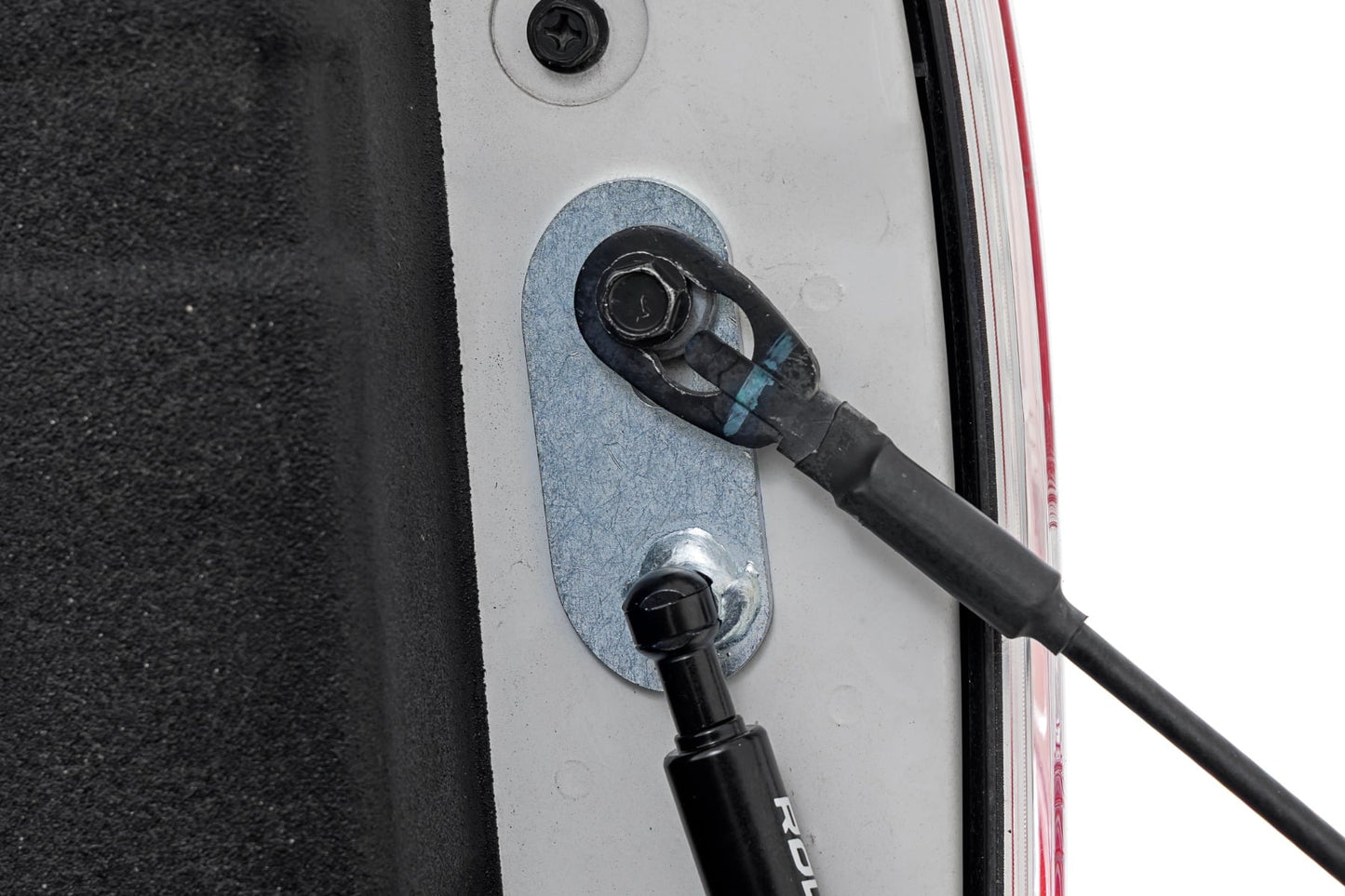 Tailgate Assist | Nissan Titan 2WD/4WD (2017-2024) - Image 3