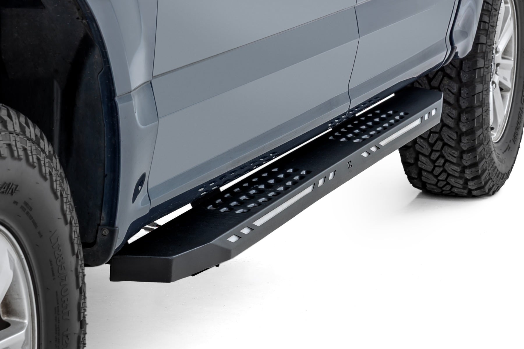 AC2 Running Boards | Amber/White | Crew Cab | Ford F-150/Lightning/F-250/F-350/Raptor (15-26) - Image 6