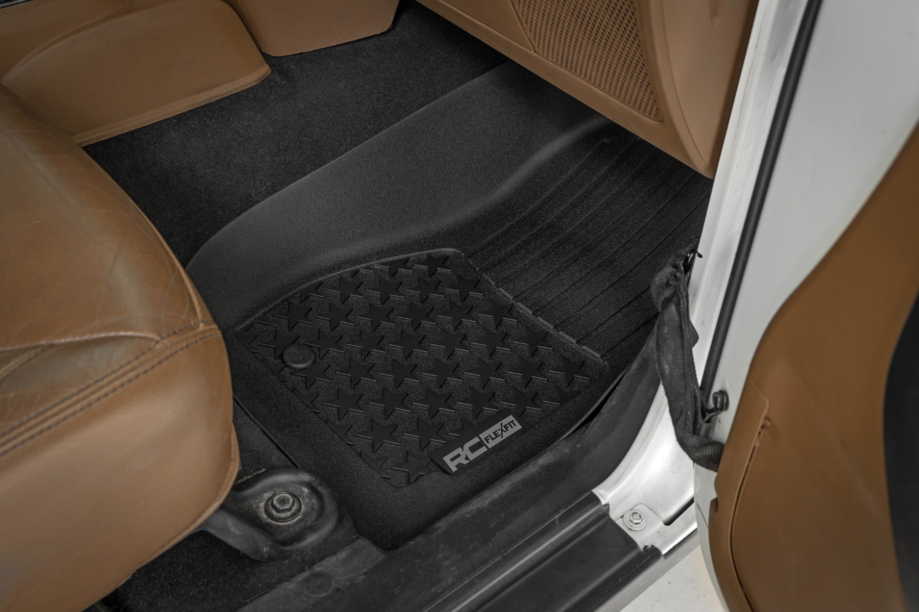Floor Mats | FR | 4 Door | Jeep Wrangler Unlimited 4WD (2014-2018) - Image 3