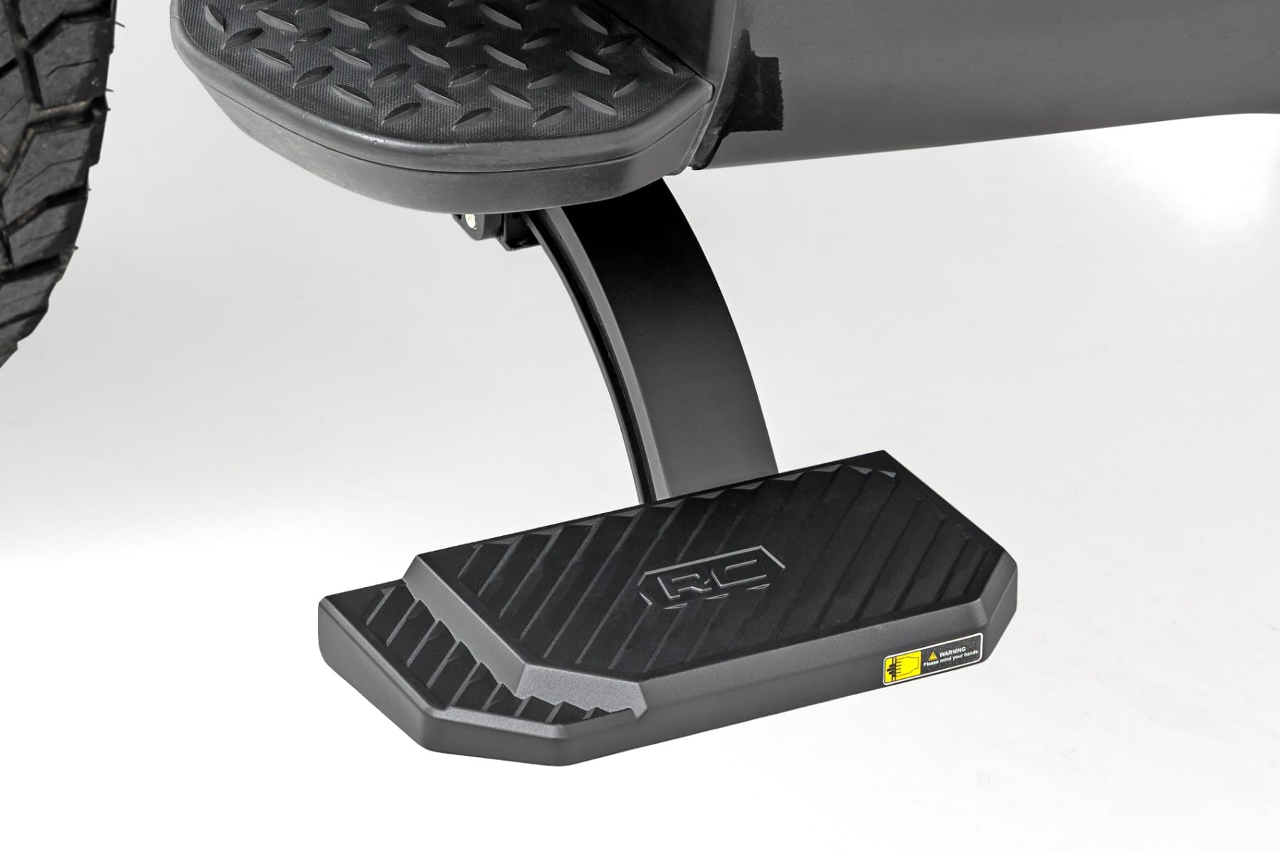 Retractable Bed Step | Manual Pull | Chevy/GMC 2500HD/3500HD (15-19) - Image 2