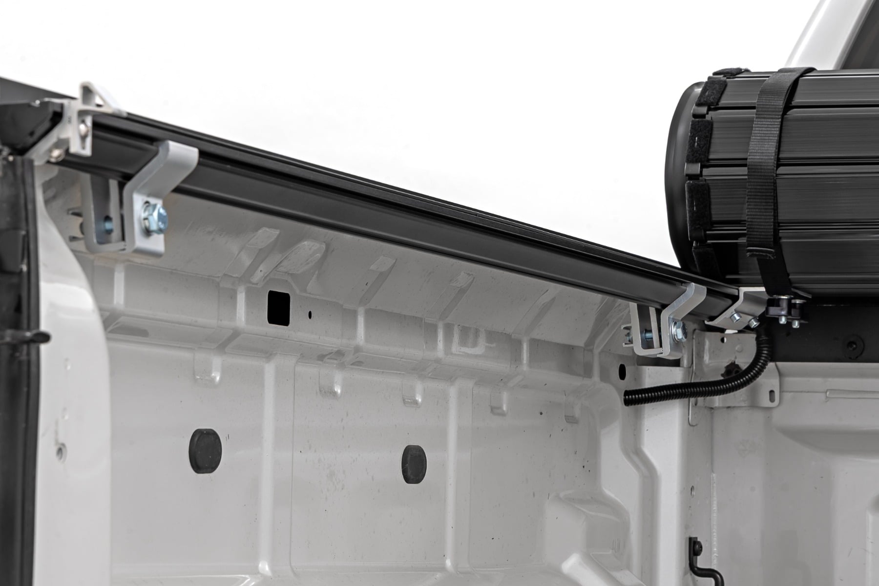 Hard Roll Up Bed Cover | 5' Bed | Ford Ranger 2WD/4WD (2019-2023) - Image 5