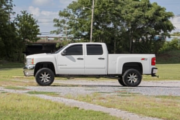 3 INCH LIFT KIT CHEVY/GMC 2500HD (01-10)