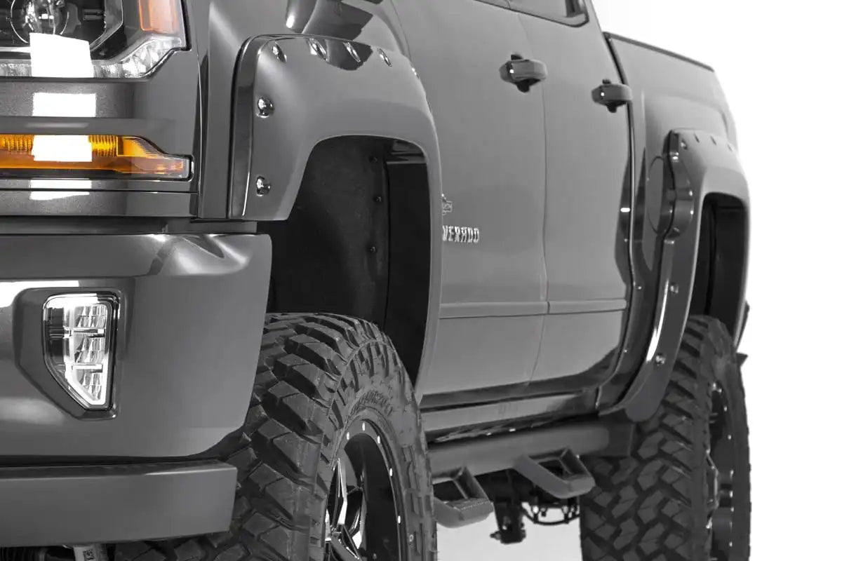 NERF STEPS CHEVY/GMC 1500 (14-18)