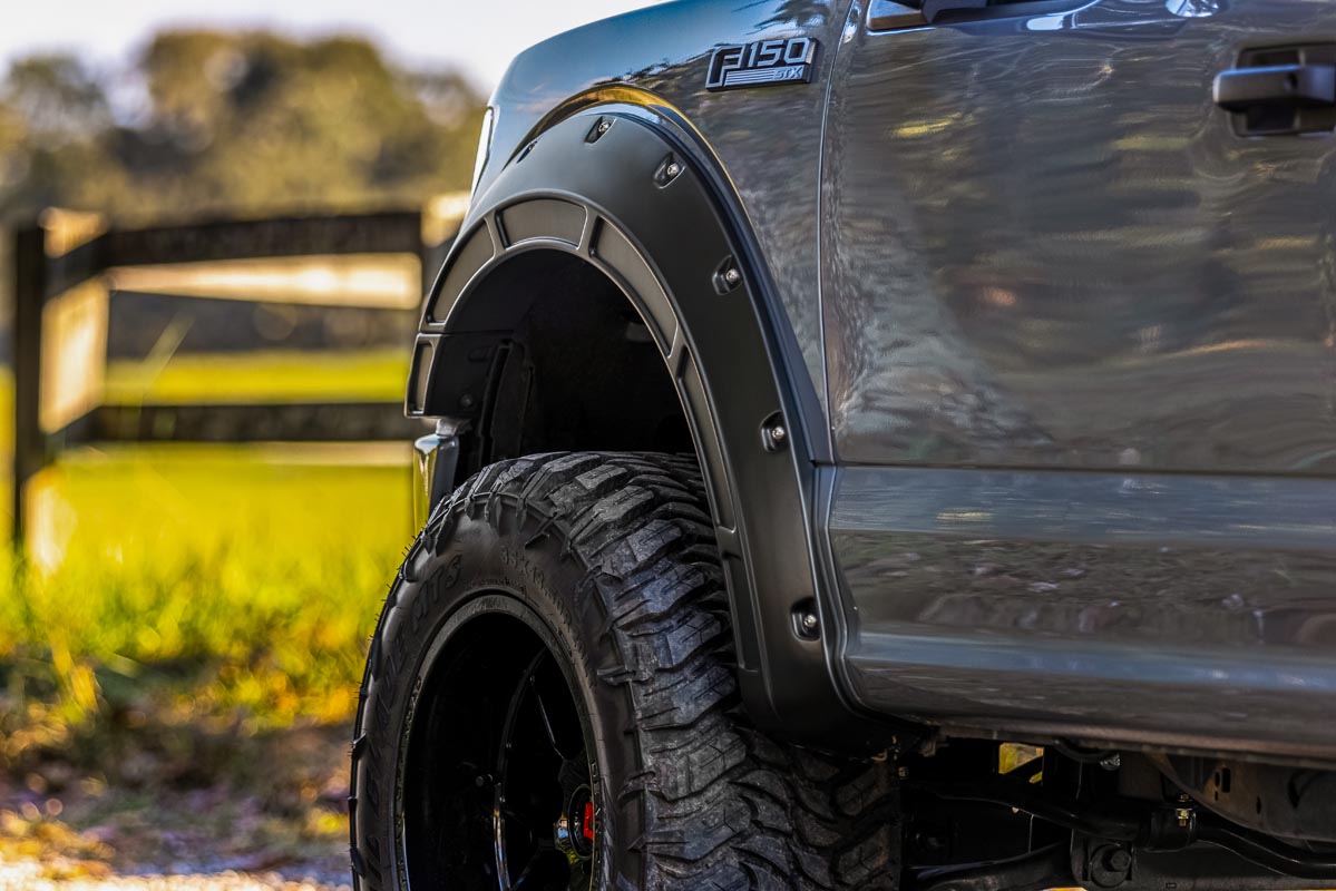 Fender Flares | Defender | UH Tuxedo Black Metallic | Ford F-150 (15-20) - Image 4