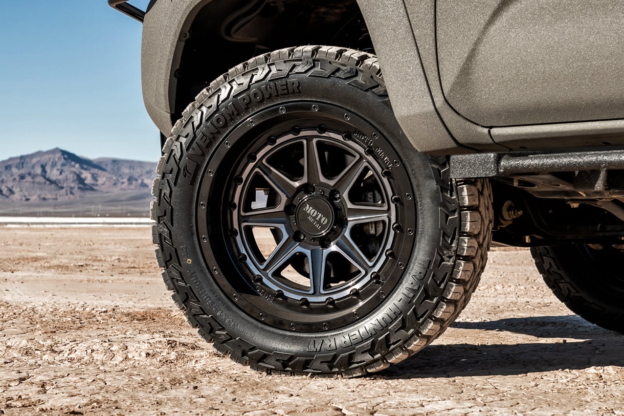 35x12.50R17 Venom Terra Hunter R/T - Image 5