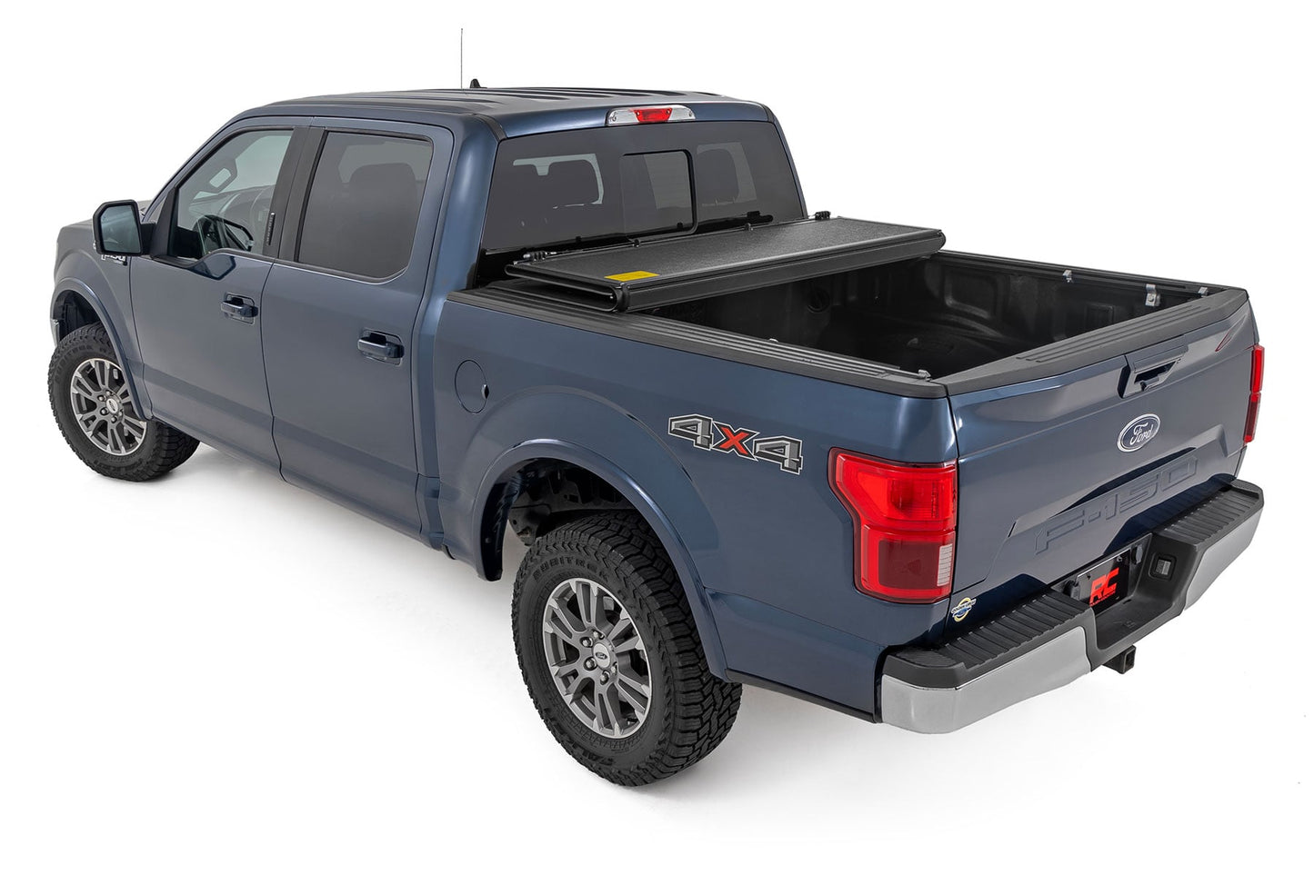 Hard Low Profile Bed Cover | 5'7" Bed | Ford F-150 (21-26)/F-150 Lightning (22-26) - Image 3