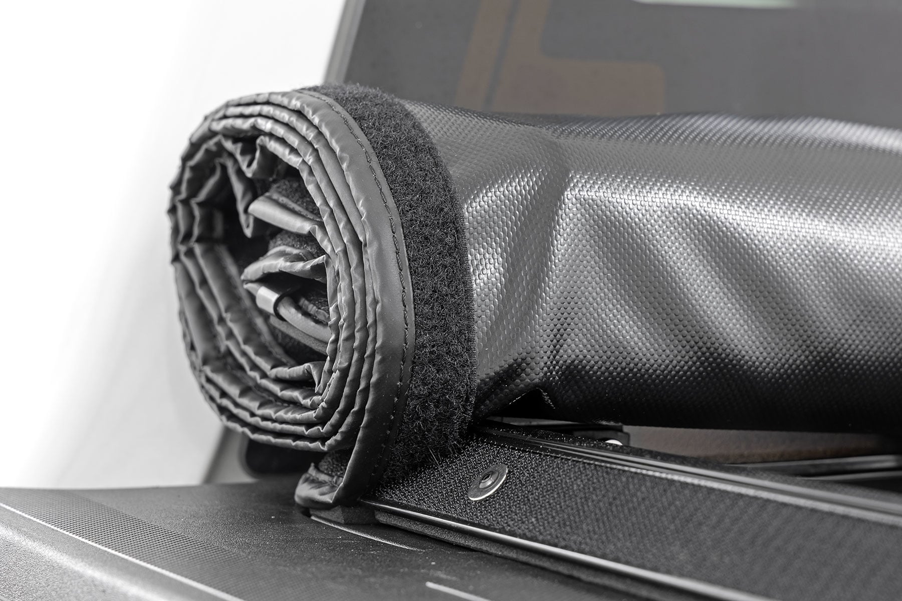 Soft Roll Up Bed Cover | 6'10" Bed | Ford F-250/F-350 Super Duty (17-26) - Image 4