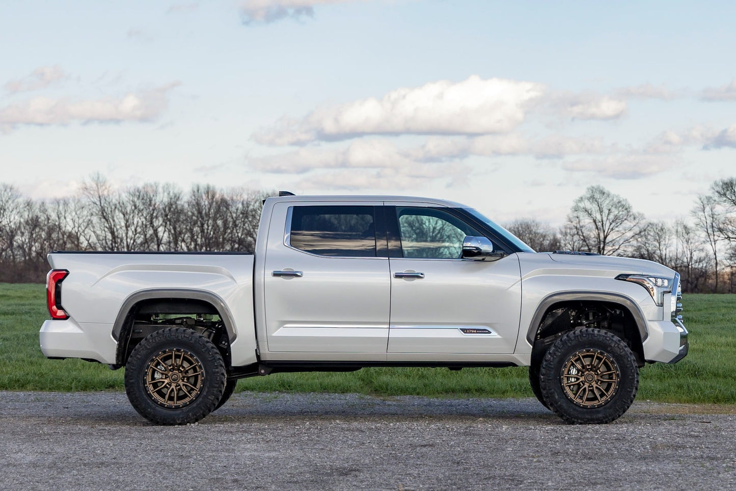 6 Inch Lift Kit | OE Air Ride | Toyota Tundra 4WD (2022-2026) - Image 4