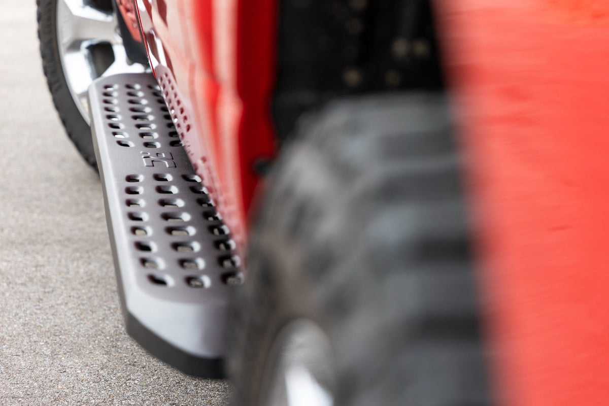 RPT2 Running Boards | Crew Cab | Black | Ram 1500 2WD/4WD (2009-2018 & Classic) - Image 4