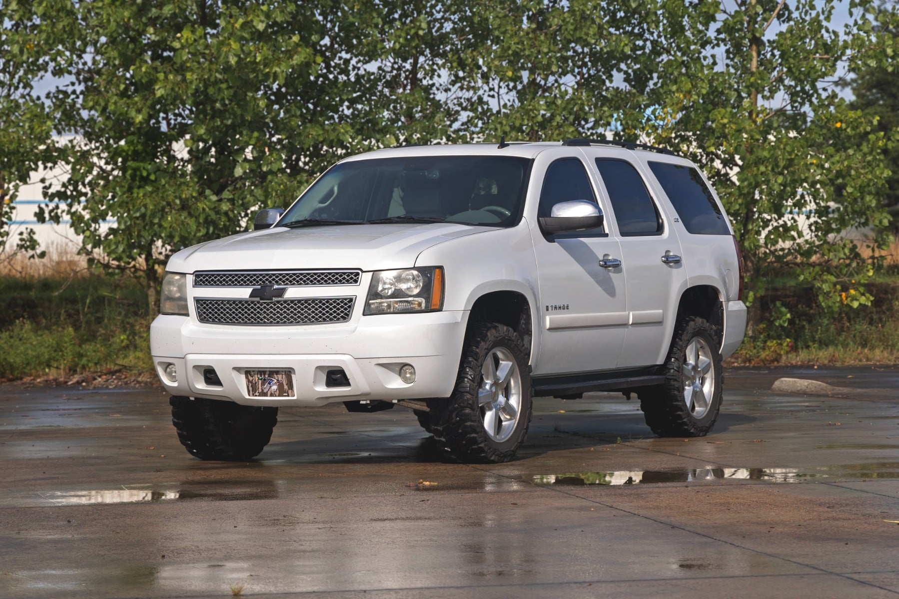 3.5 Inch Lift Kit | N3 Struts | Forged UCAs RED | Chevy/GMC SUV 1500 (07-20) - Image 2