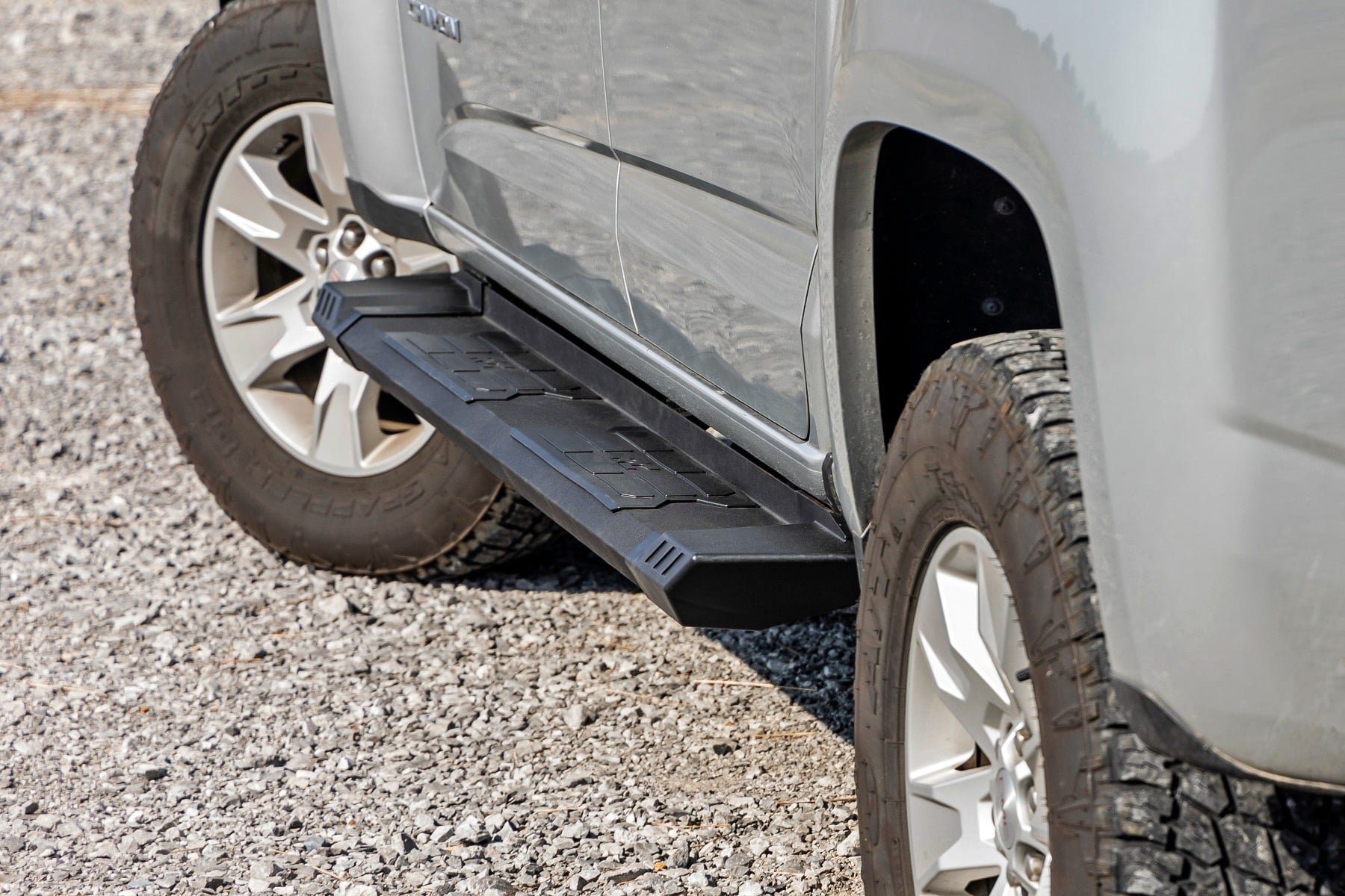 HD2 Aluminum Running Boards | Crew Cab | Chevy/GMC Canyon/Colorado (15-26) - Image 4