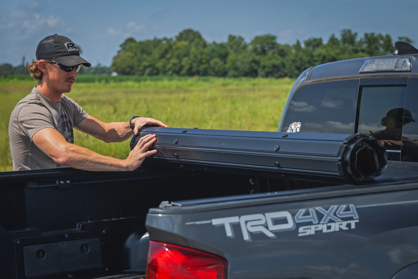 Hard Roll Up Bed Cover | 5' Bed | Toyota Tacoma 2WD/4WD (2016-2023) - Image 6